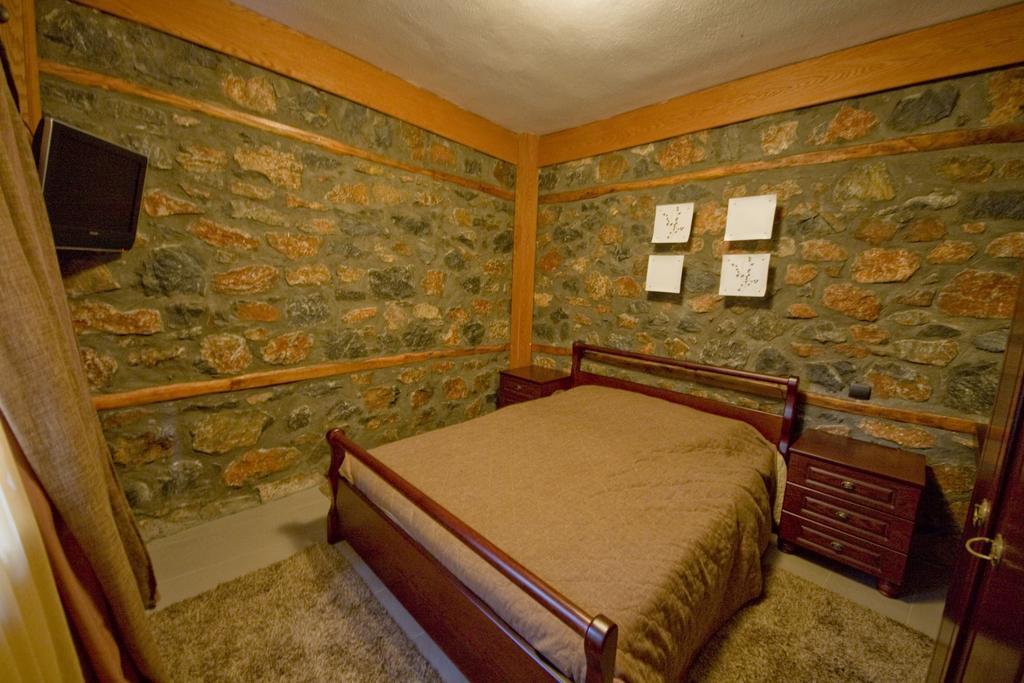 Onar Guesthouse パライオス・アギオス・アタナシオス エクステリア 写真