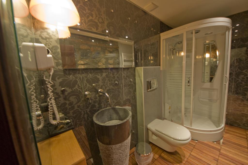 Onar Guesthouse パライオス・アギオス・アタナシオス エクステリア 写真